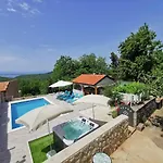 House Point Villa *