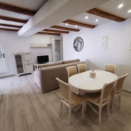 House Point ヴィラ *