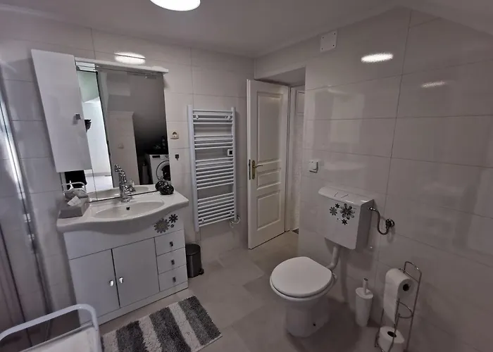 House Point Grizane-Belgrad